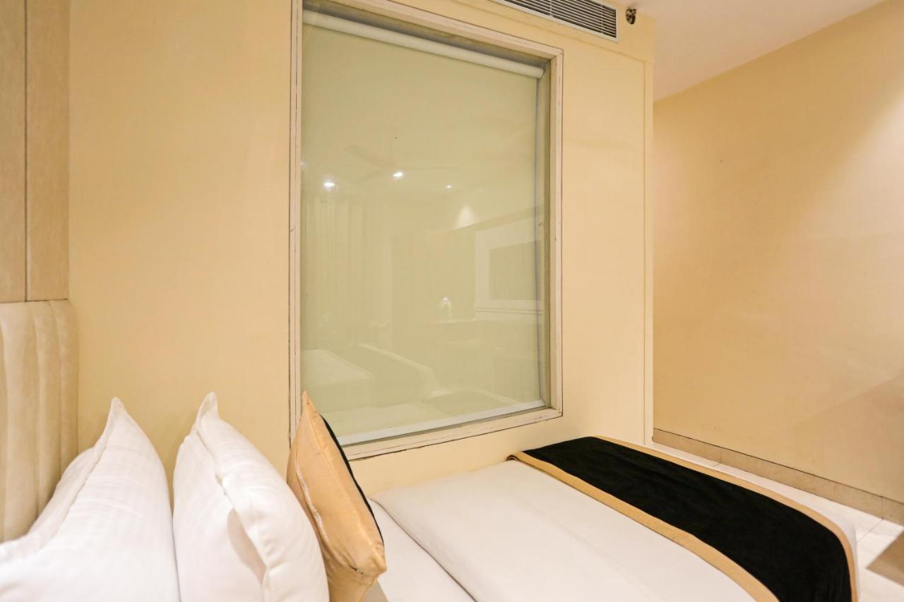 Hotel Worth Newly Bulit - Yeni Delhi Dış mekan fotoğraf