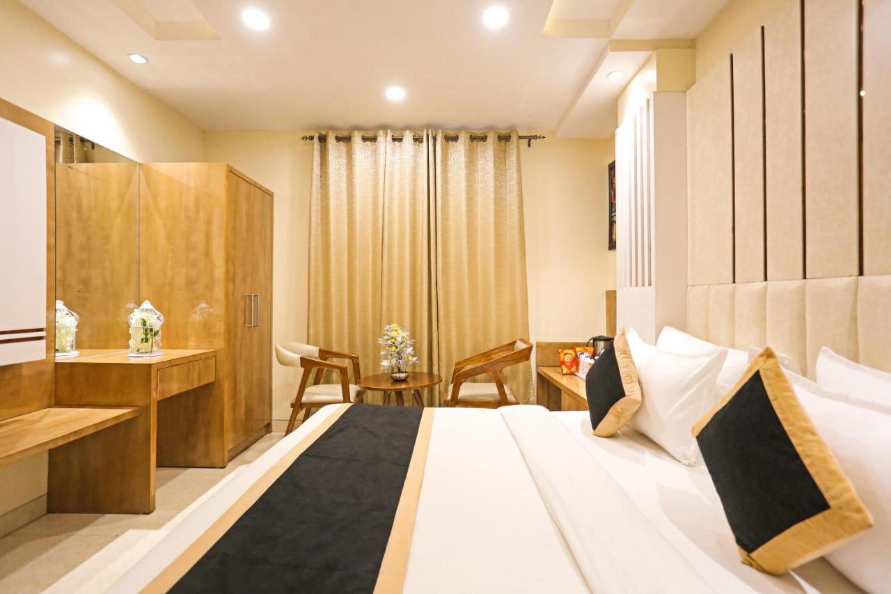 Hotel Worth Newly Bulit - Yeni Delhi Dış mekan fotoğraf