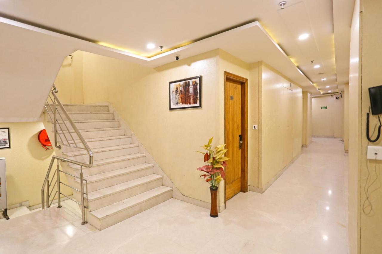Hotel Worth Newly Bulit - Yeni Delhi Dış mekan fotoğraf